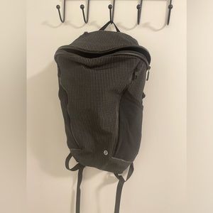 Lululemon Backpack *Reflective* Unisex